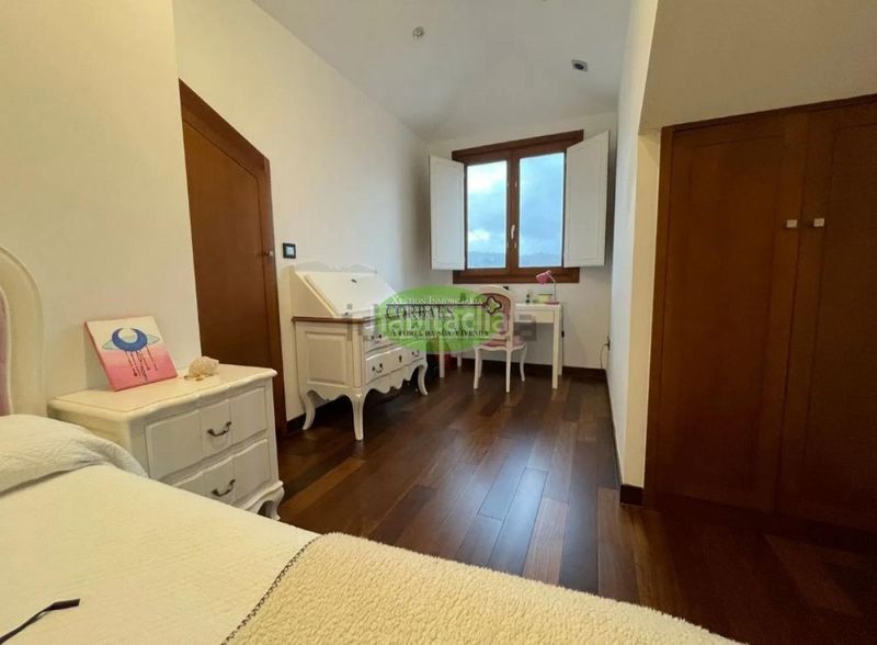 Foto 0b27a221-8214-4b2a-8d61-93bc243c7cf3. Dachwohnung mit heizung in Centro Ourense