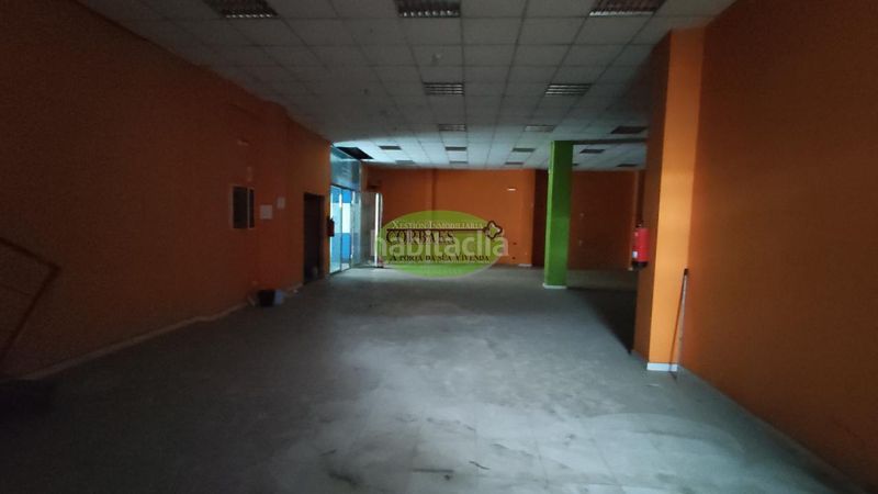 Foto 99515cb1-f8fa-4d69-b810-d386d768bf88. Alquiler local comercial en Centro Ourense