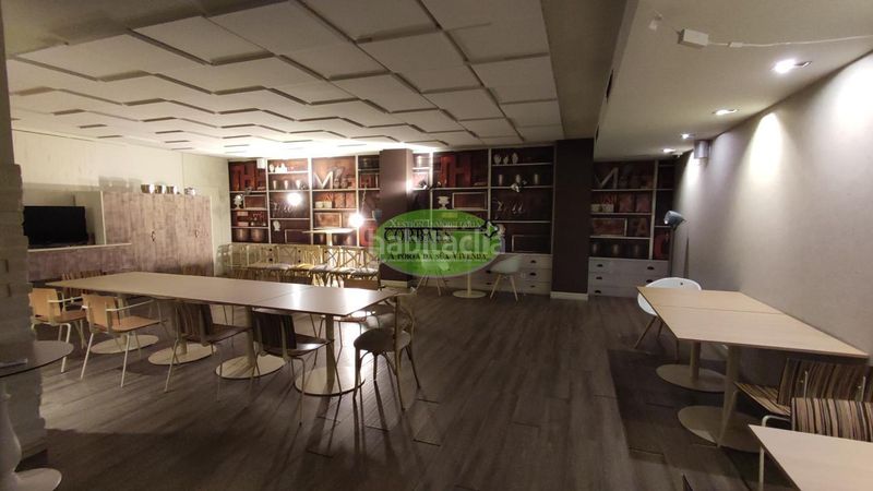 Foto 0dcfecaa-810b-4028-a624-a2445c246570. Local comercial a Carballiño (O)