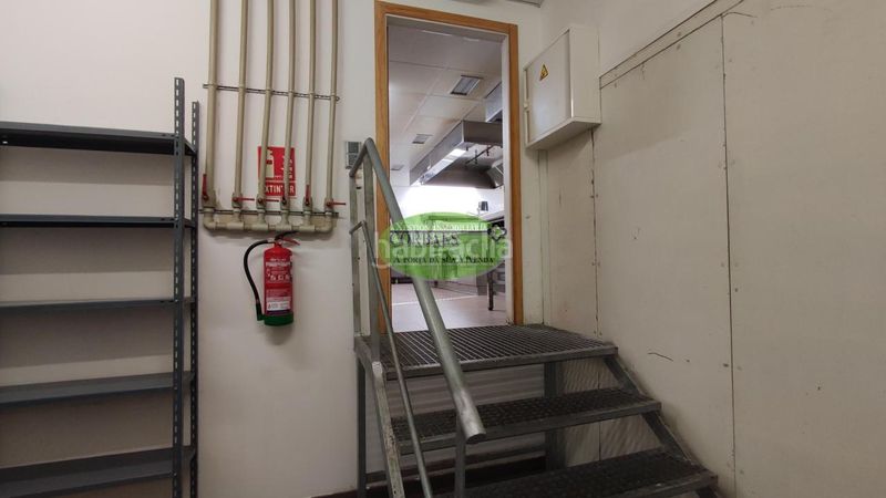Foto d411d61c-6323-43f2-a40f-5d21bb1a2d49. Local comercial a Carballiño (O)