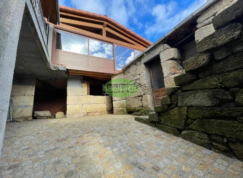Foto 6d6f7c68-2c26-42f7-a60b-d7317b9f1cbc. Maison dans Merca (A)