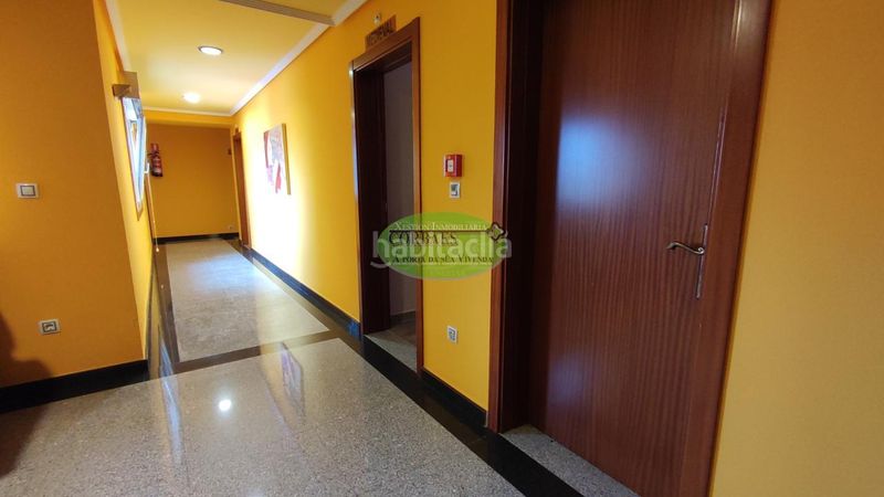 Foto b0cc561b-e3a9-4ab7-8245-99b83264af7b. Local comercial a Carballiño (O)