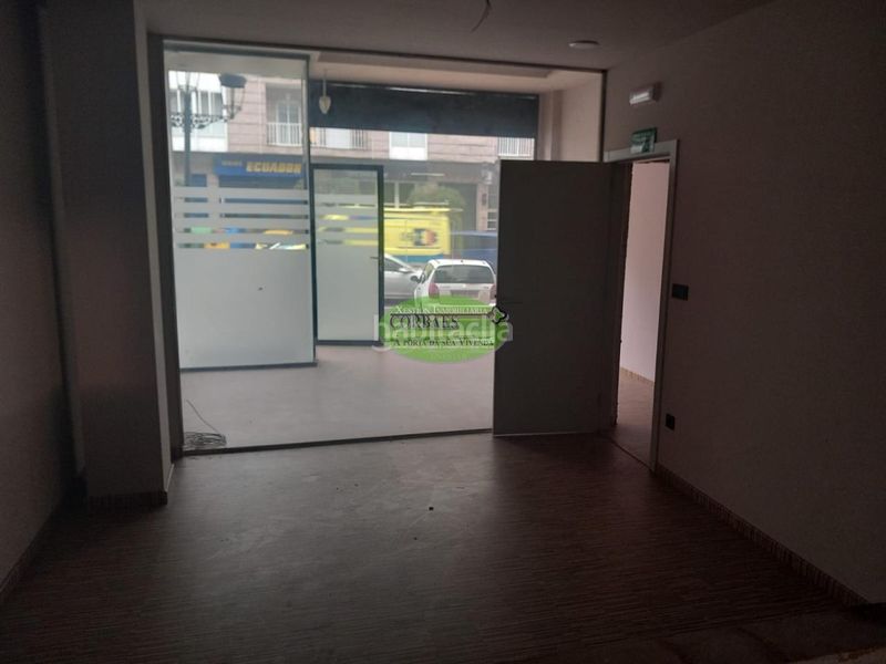 Foto 408b96f3-2918-4192-82bf-7bb1390bb9b8. Lloguer local comercial a Barbadás