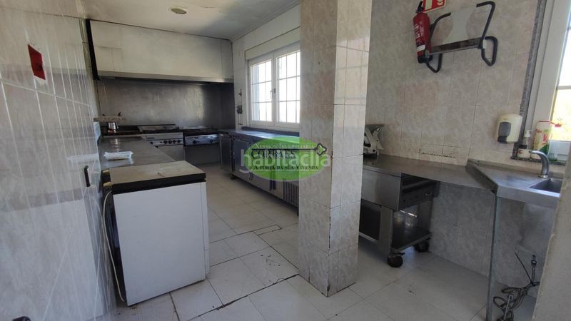 Foto 8dad8f71-b3d4-4564-bdbe-10f9cfd0848c. Local comercial a Taboadela
