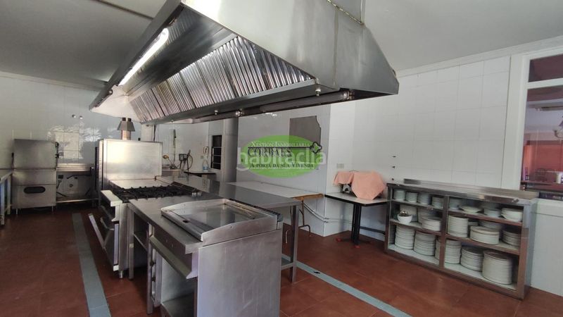 Foto bf8eccb1-22a0-4cef-b978-e0f0a7df3328. Local comercial a Taboadela