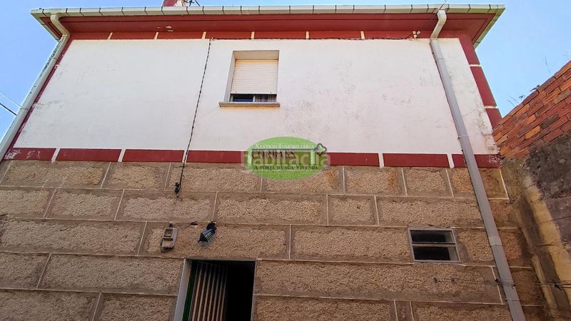 Foto 12758c54-9c22-4525-84e5-d1b3d23fc30e. Maison avec chauffage parking dans Maceda