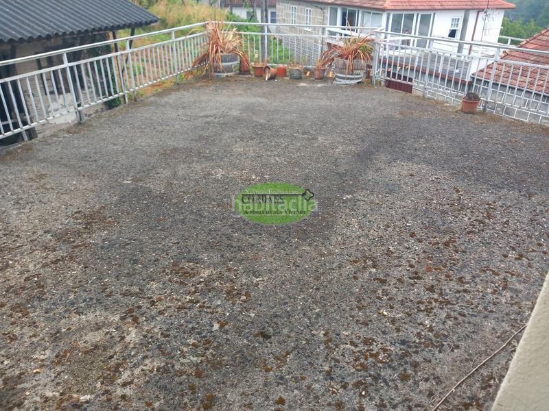 Foto 50ea042f-61c6-45b1-9aa6-ce4ad3861911. House with parking in Ramirás