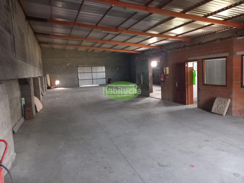 Foto 1b238699-242e-47e7-9cd5-9975a761c356. Location bâtiment à usage industriel dans Toén