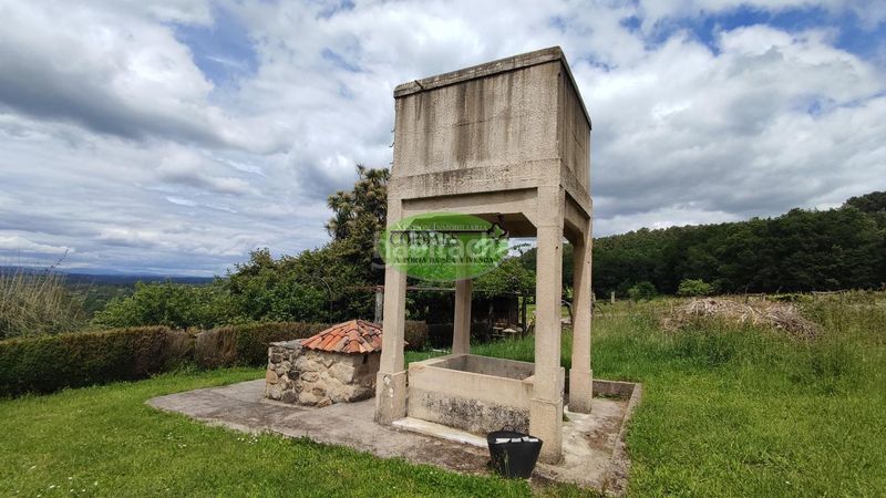 Foto fd791a26-8096-45d7-920c-febeb0d11fa4. Xalet amb calefacció aparcament piscina a Ramirás