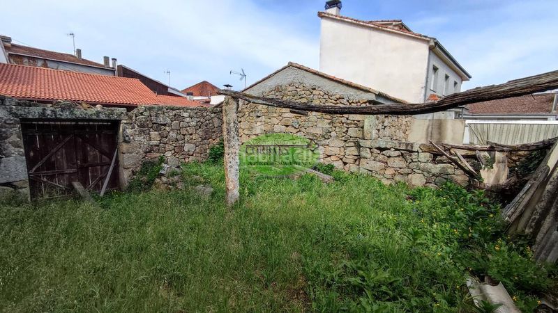 Foto c5bc4c87-9592-4fcc-947b-c4fb25627bee. Casa a Mariñamansa Ourense