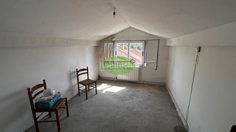 Foto 6d821397-ad4d-40e3-9e7d-b1256df3fb03. Haus mit heizung parking in Taboadela