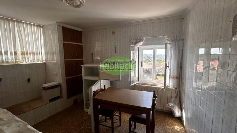 Foto c8e3f417-3ac7-4b2d-9842-3392befd4e73. Haus mit heizung parking in Taboadela