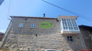House in Esgos