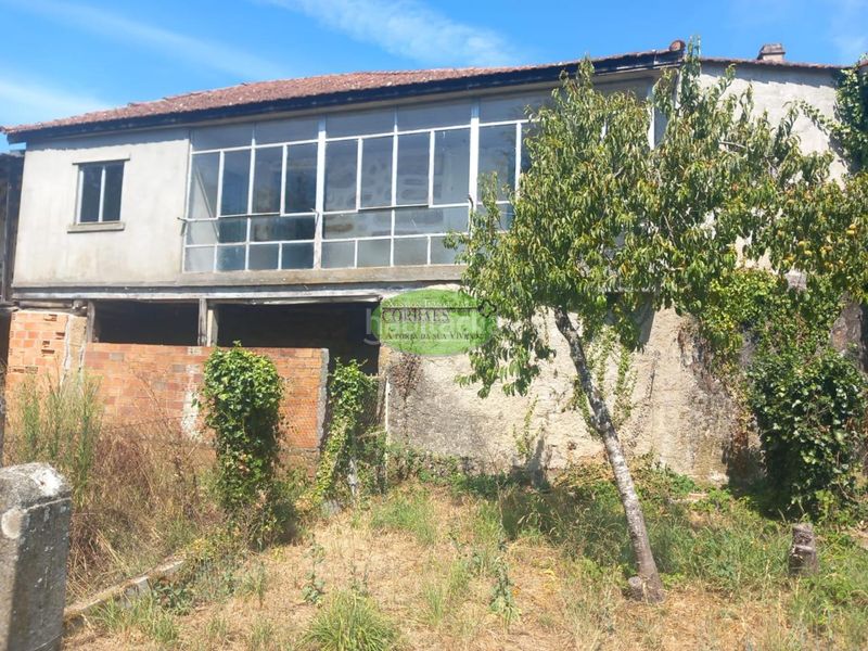 Foto 3aa48b04-505f-4274-9e1a-2573bb8cd1f2. Casa a Barbadás