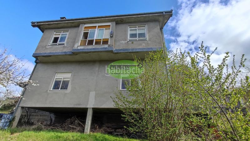 Foto c3a6f975-850e-4b83-981c-65b4bdbce897. Casa en Pantón