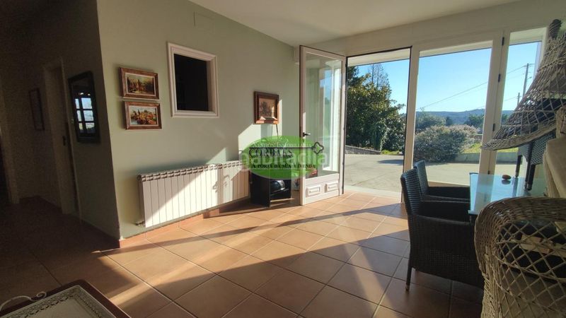 Foto 4f7490fc-2405-43a6-abb6-baee63a215cc. Chalet en Toén