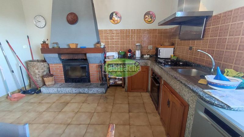 Foto eb4616eb-ed5b-49d2-a523-c9cd9375cc0c. Chalet en Toén