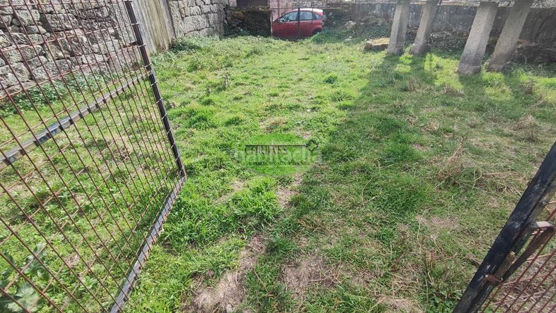 Foto 90755445-08ea-41c3-899d-bf8102e569ea. Casa a Esgos