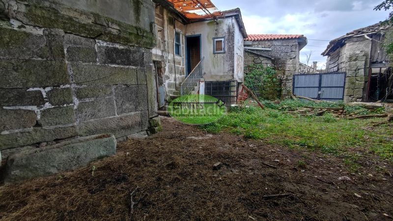 Foto b829ec49-e883-4df1-aac2-a3c72c161d21. Casa a Esgos