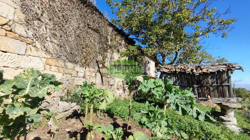 Foto 2cda2351-4c71-4bd9-80cd-0efe30bd4b6b. Casa amb calefacció a Allariz