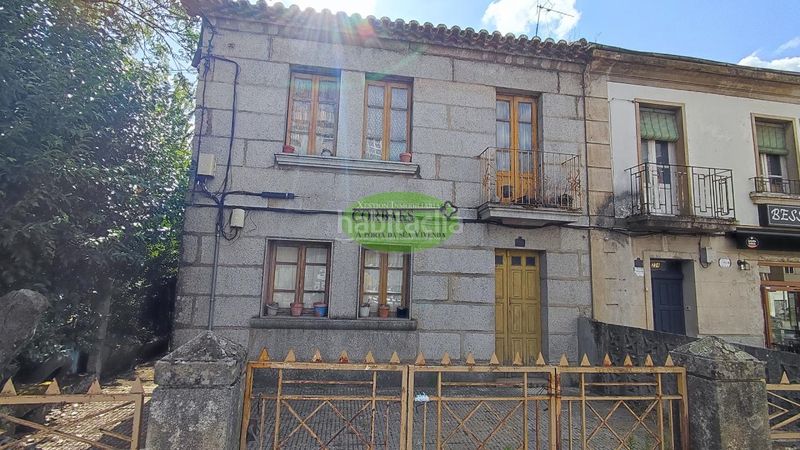 Foto f6c88dcf-fc0e-4cf9-b496-13ff56a76c62. Casa a Mariñamansa Ourense