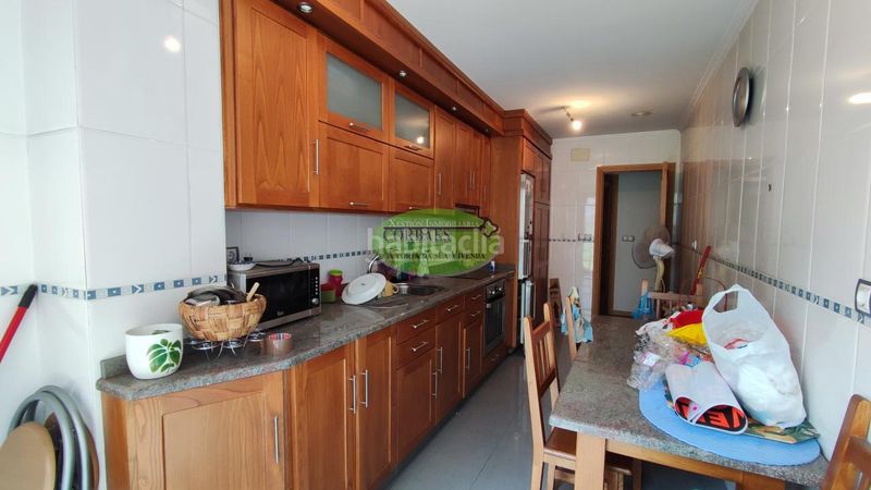 Foto cdf62f87-a365-4598-872d-37ebc131ff55. Pis amb calefacció aparcament a Residencia Ourense