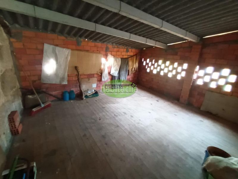 Foto f0dfb6a1-335c-460d-8764-33a72d2db093. Casa en Nogueira de Ramuín