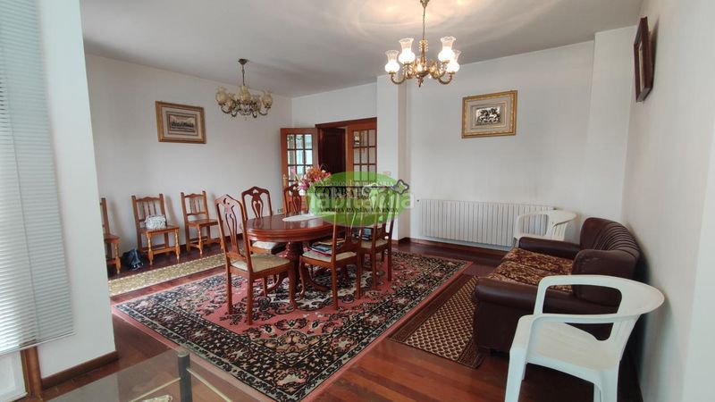 Foto f6bcacf5-be95-401b-945d-043f10d26cdd. Chalet en Cortegada