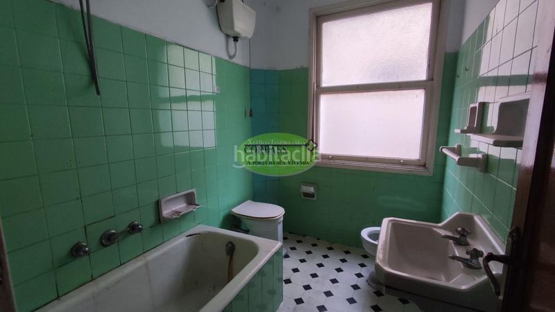 Foto 722a4746-3f0f-4cd9-b9ea-16e0ff39a758. Edificio in Ventiun Ourense