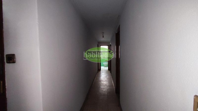 Foto dc4732ac-9a1b-444e-857e-d82005916451. Edificio in Ventiun Ourense