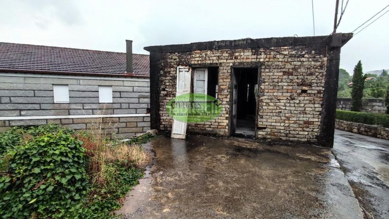 Foto 7a1ffb3a-a993-4027-81aa-ce7e14f10c9b. Casa en Arnoia (A)