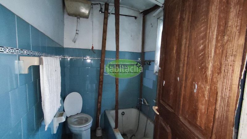 Foto 95674a19-07d9-40f7-bc85-9593f9387956. Casa en Arnoia (A)