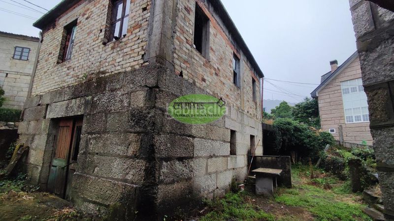 Foto f7c06f0b-1faa-4c2f-8875-90a5d2efb2e6. Casa en Arnoia (A)