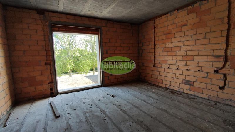 Foto ec9ff080-31c1-4569-8958-52d9e1a4e951. Xalet amb aparcament a Xinzo de Limia