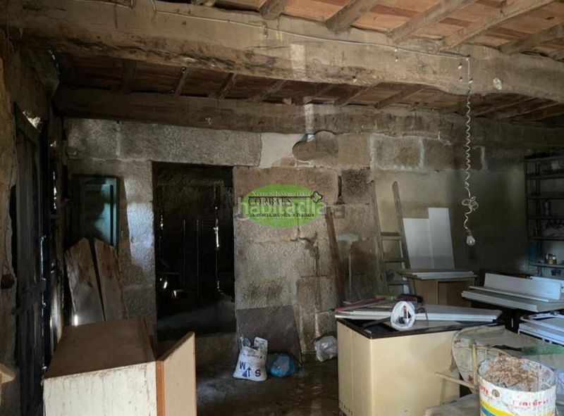 Foto df08a333-8c5e-4180-ac92-794a9e1df9b6. Casa a Merca (A)