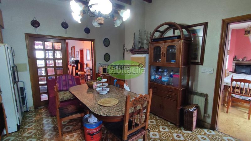 Foto 7b1a859f-c8f7-4d2d-bd67-0f68efb6db14. Xalet amb calefacció aparcament a Vilamarín