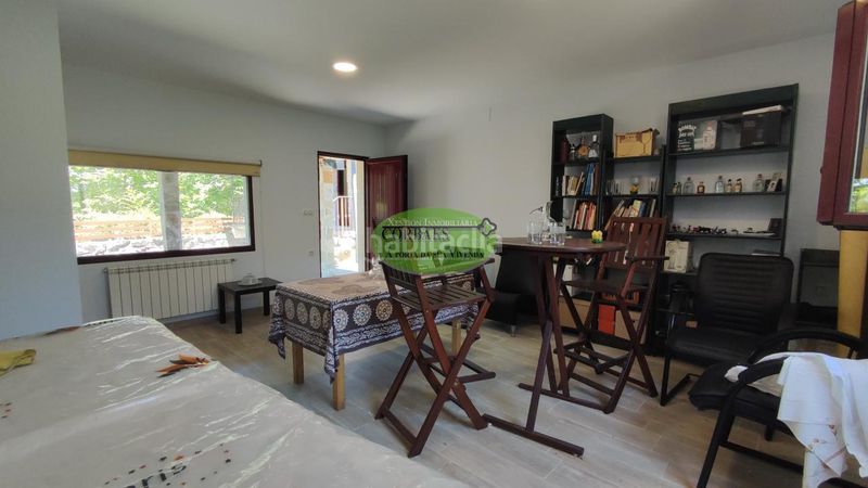 Foto d4e68dd4-90dd-4f42-8fa6-127aef3de47b. Casa amb calefacció a Merca (A)