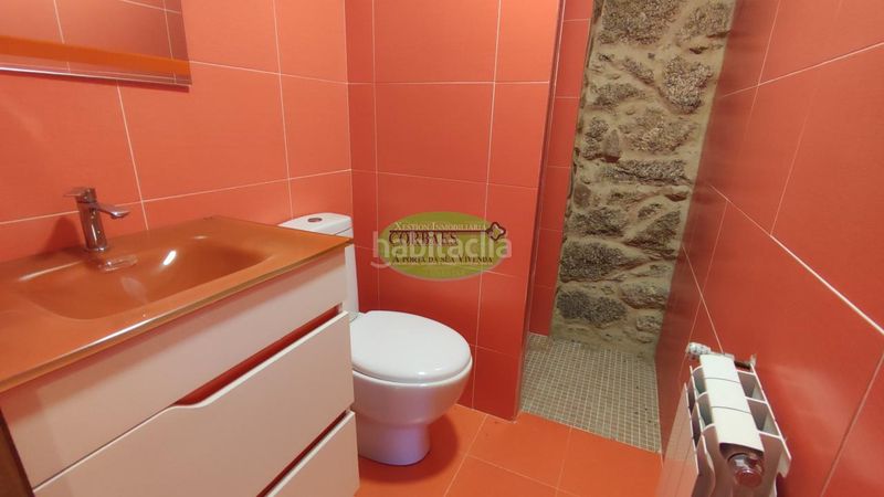Foto fd7e05c6-7161-4e69-a5ff-f2c897e8f8e1. Maison avec chauffage dans Merca (A)