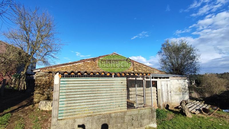 Foto 41849c1e-30d5-443e-8ff4-bd9bdd7aee53. Casa a Merca (A)