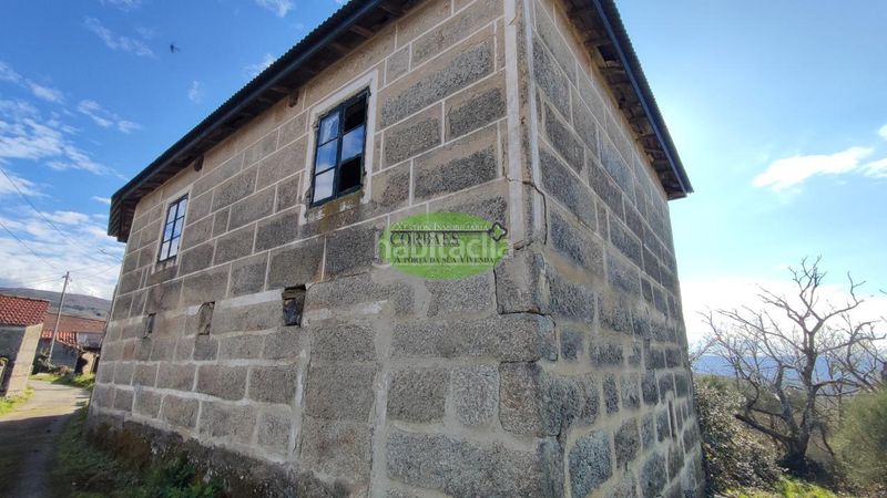 Foto 151124e8-ba6d-44cc-a408-4cbc775f0a1d. Casa a Merca (A)