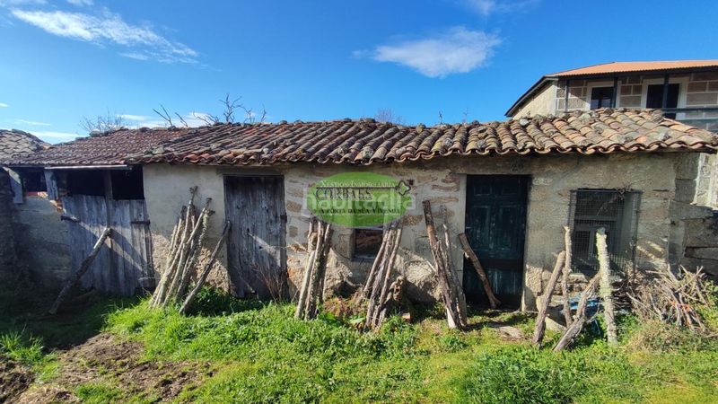 Foto 76a63766-f54b-415f-a87f-2e3799e6ebfc. Casa a Merca (A)