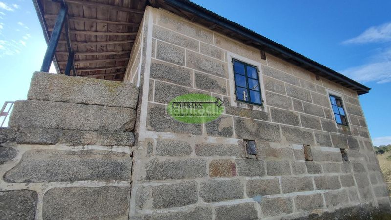 Foto 9ccd740b-7b8b-4258-9d10-e0219d001324. Casa a Merca (A)