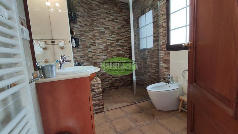 Foto 2a68d1f5-9be1-447b-b3d0-5d689967c8b4. Chalet en Pantón