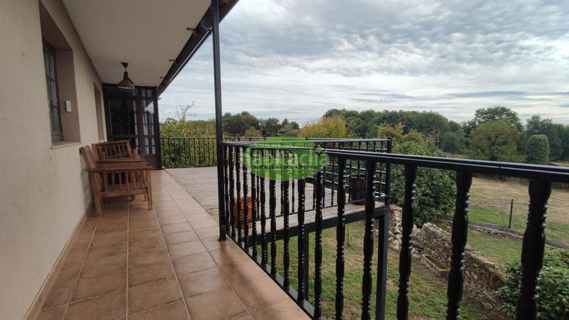 Foto a329a134-d751-4fc1-86e6-0255a0ebdea8. Chalet en Pantón