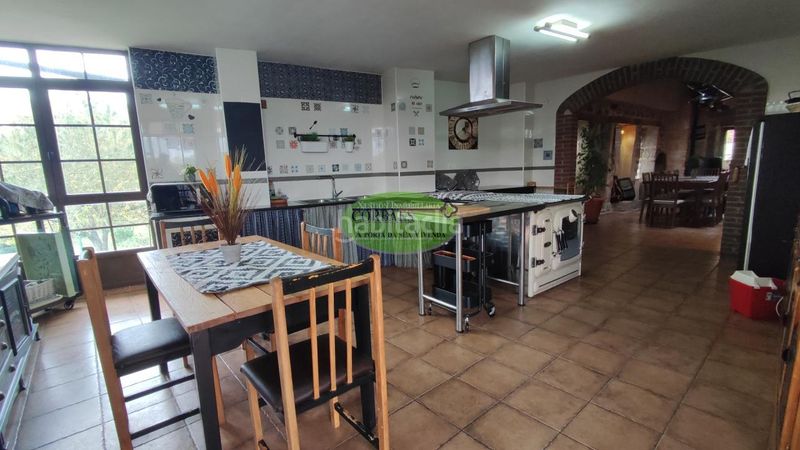 Foto c3e2fb29-c96a-43d3-99bc-6231b4767149. Xalet amb calefacció aparcament a Pantón