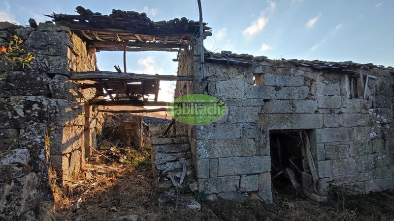 Foto 7f2cb75e-17ba-4847-a18b-9a324436d1e2. Casa a Ventiun Ourense