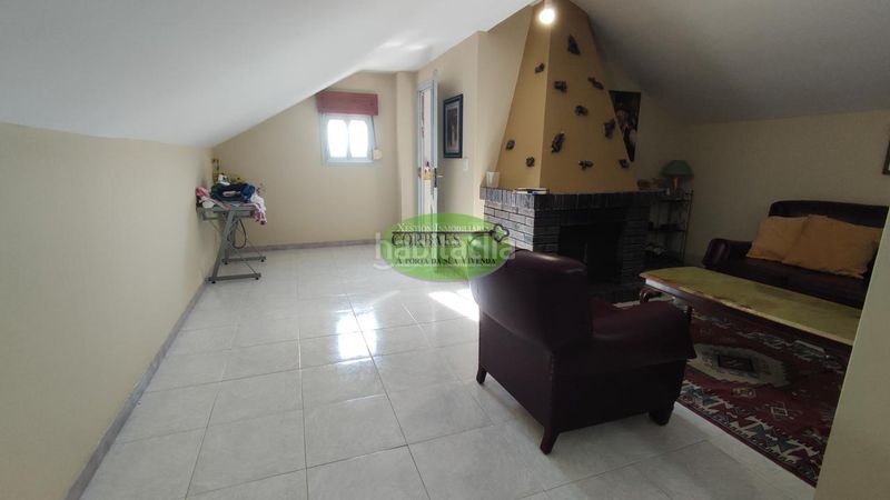 Foto 7b1eb91f-1c9d-4fa6-ab0d-4e4343a25628. Chalet en San Rosendo Ourense