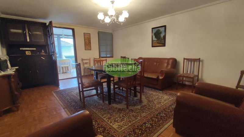 Foto c48e24bb-0804-4d31-a211-d8653c86bd49. Casa a Vilar de Barrio