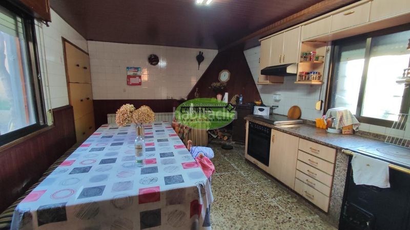 Foto 5e9ce9a2-d50c-489e-a0c4-e9bd50a79932. Casa en Bola (A)