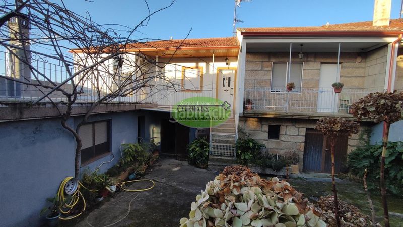 Foto 834e3ff5-e21f-4757-a156-d776657f7050. Casa en Bola (A)